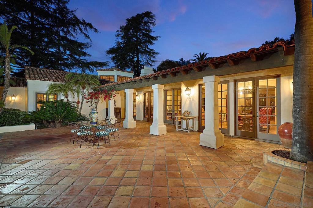 Rancho Santa Fe, CA 92067,6525 Lago Lindo