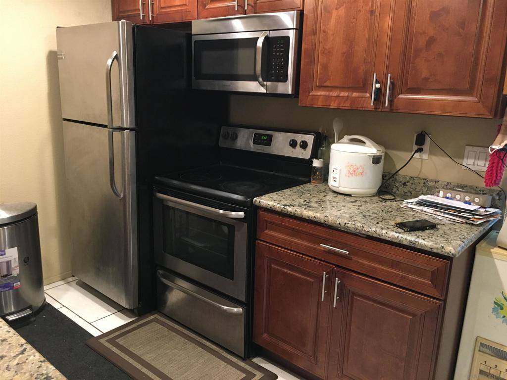 San Diego, CA 92126,10240 Black Mountain Rd #107
