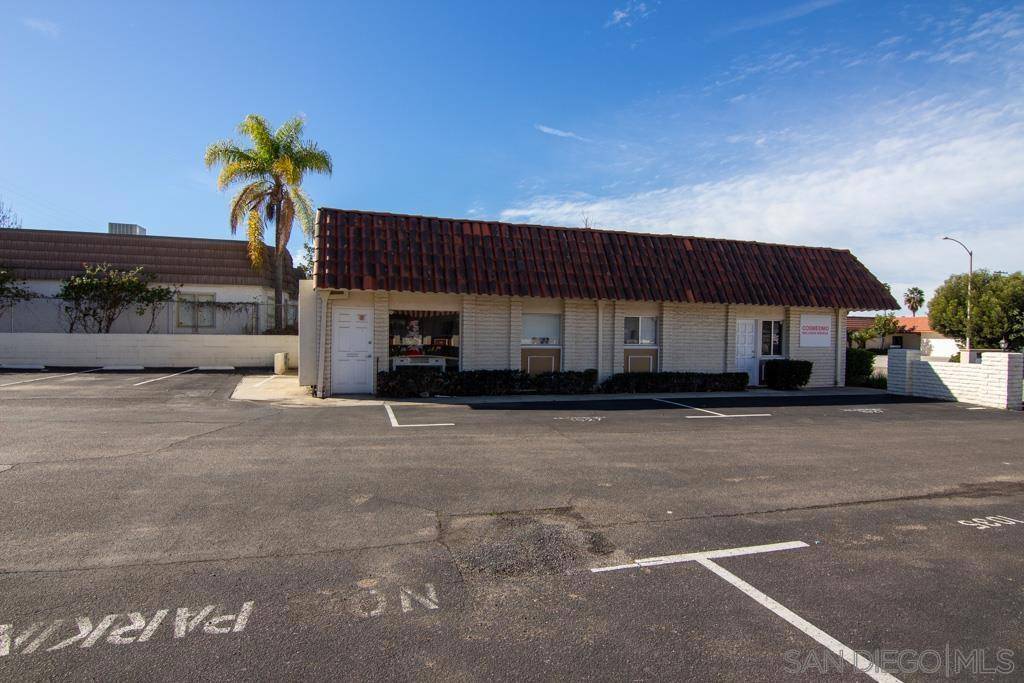 Escondido, CA 92025,1027 E Grand Ave
