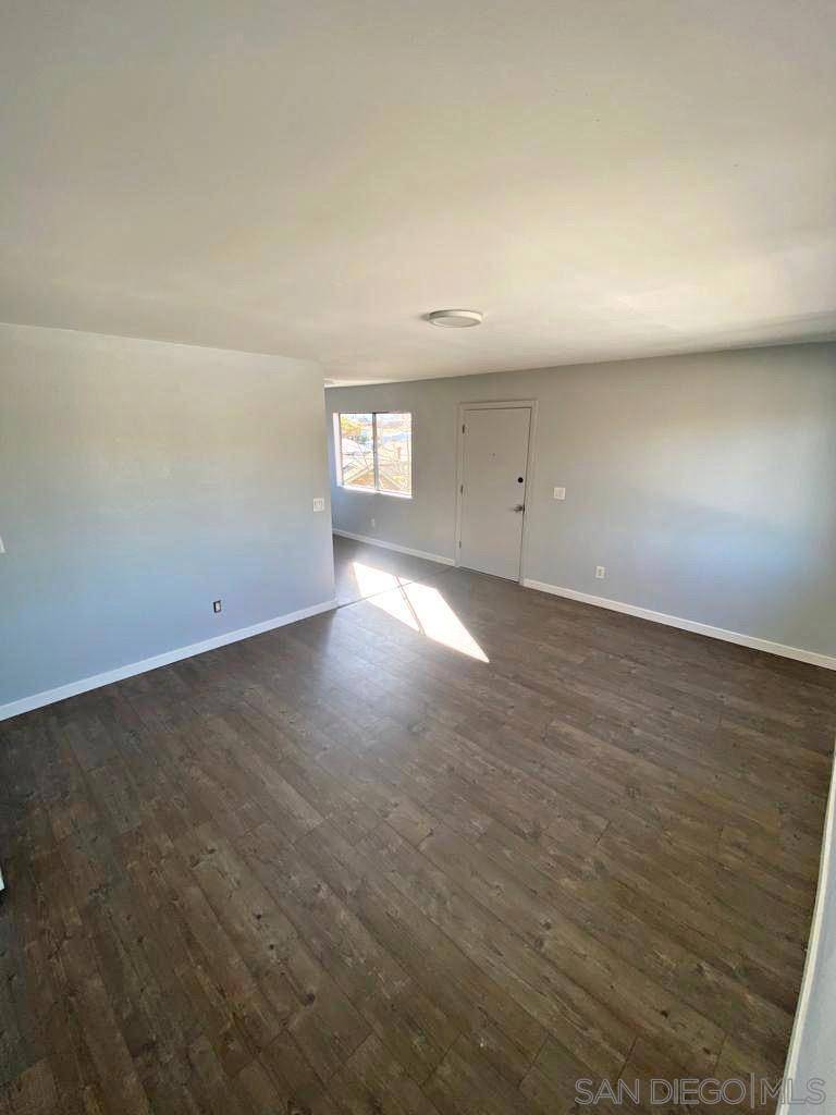 215 Millar Ave El Cajon, CA 92020