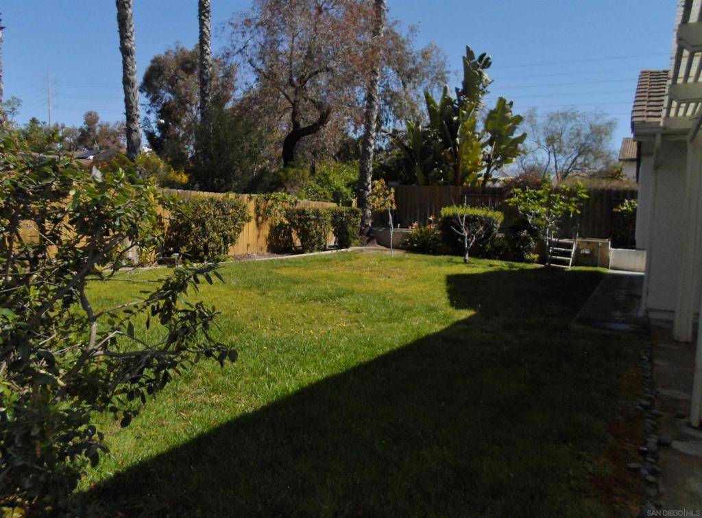 Encinitas, CA 92024,1684 Honeysuckle Ct