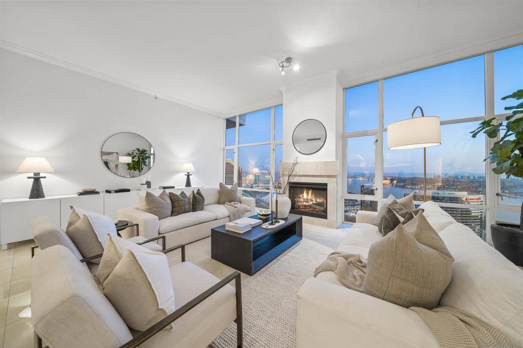 San Diego, CA 92101,550 Front St #3201