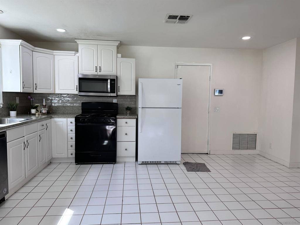Loma Linda, CA 92354,1948 E Gould St