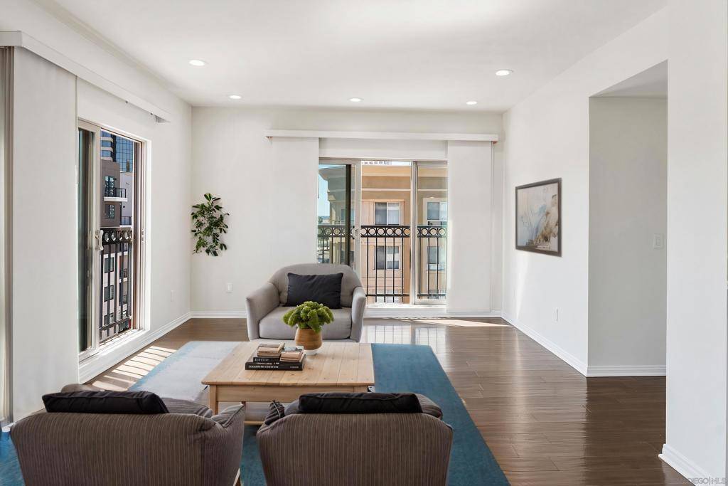 San Diego, CA 92101,450 J St #6251