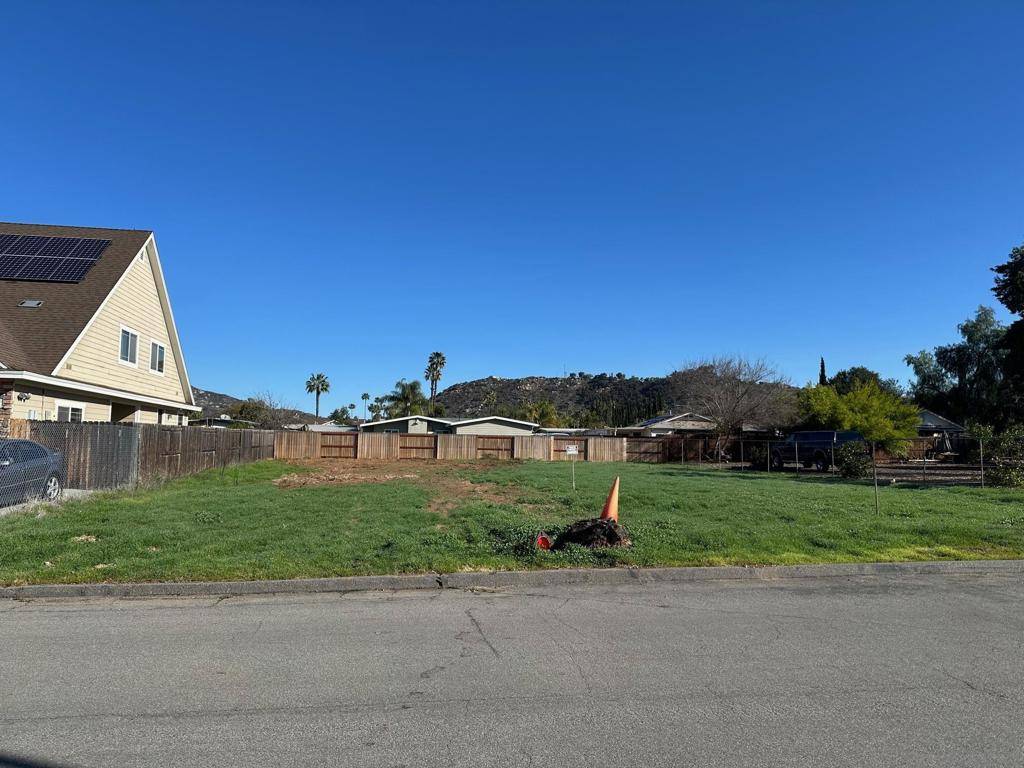 Poway, CA 92064,13646 Janette Lane