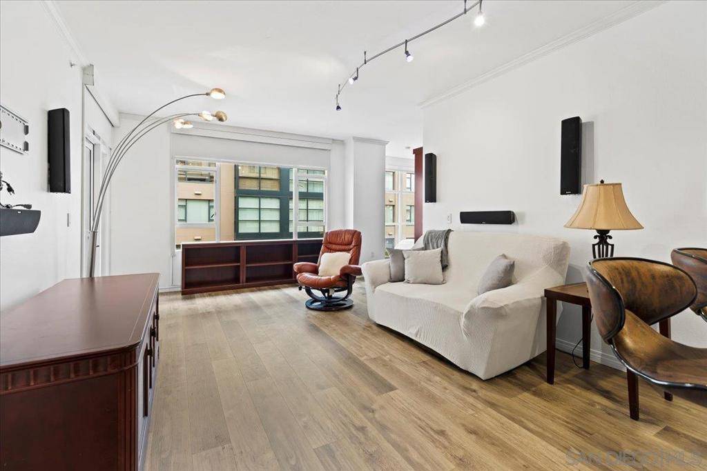 San Diego, CA 92101,530 K St #410