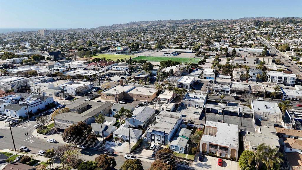 San Diego, CA 92109,1532 Hornblend Street
