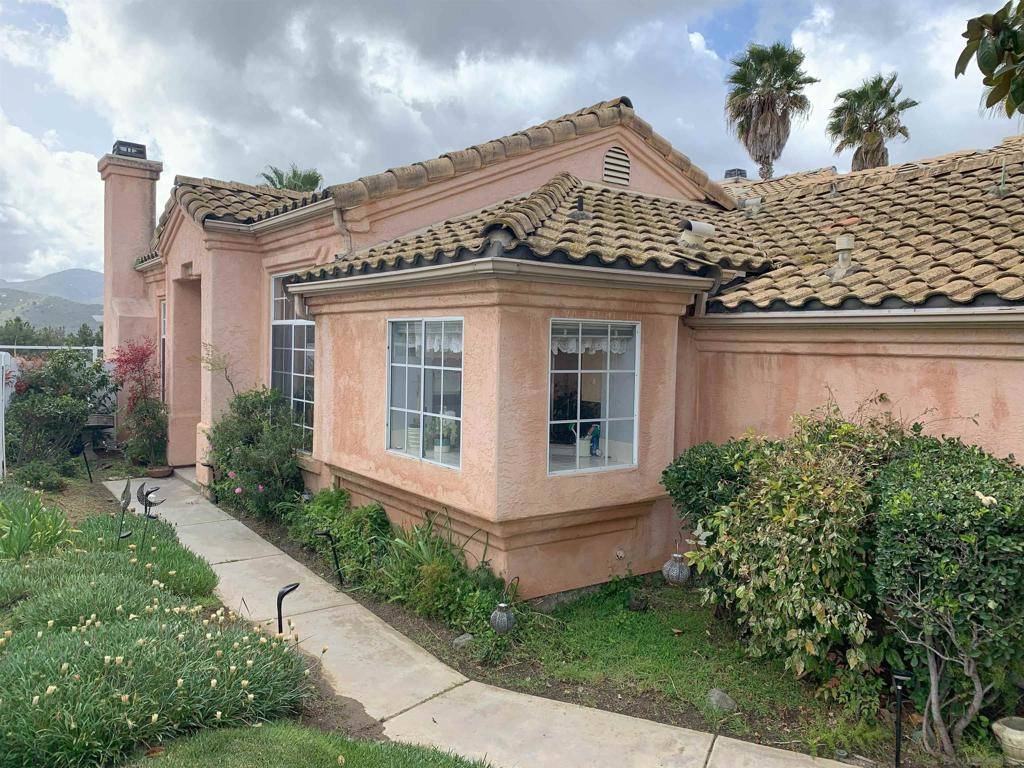El Cajon, CA 92019,11762 Monte View Ct