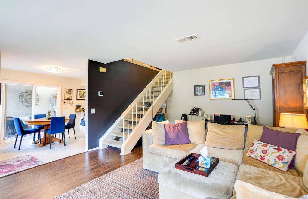 Poway, CA 92064,13657 Comuna Dr