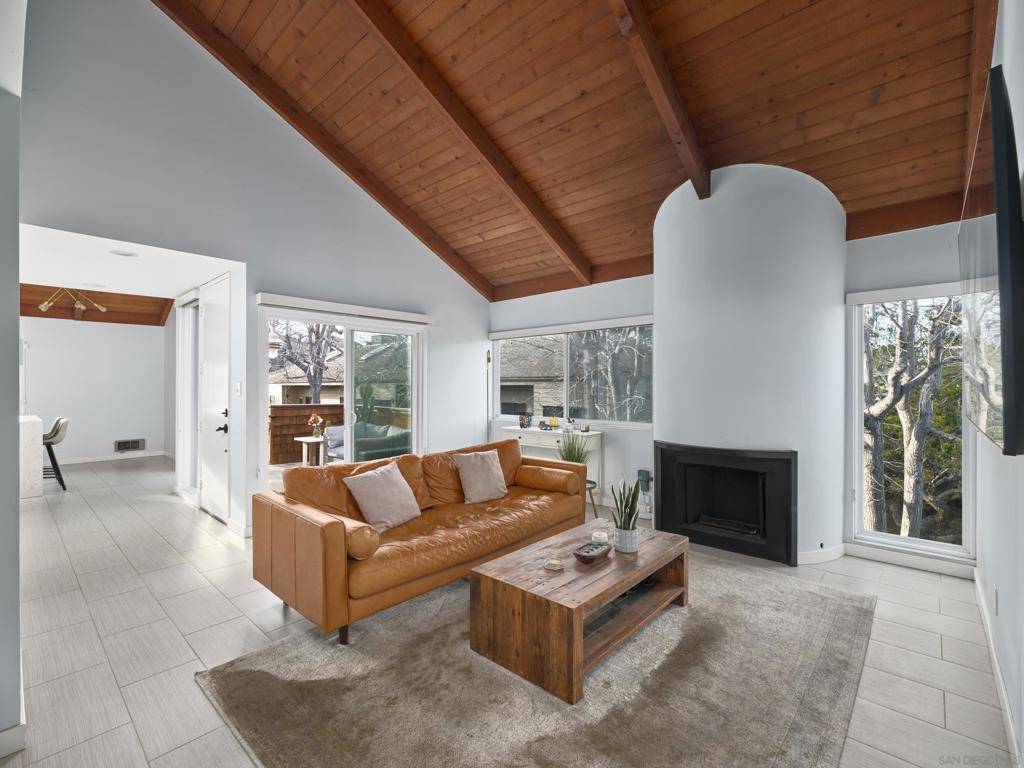 Solana Beach, CA 92075,325 S Sierra Ave #20