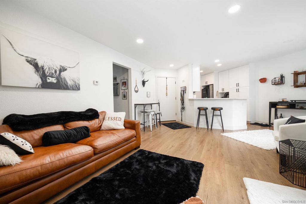 San Diego, CA 92126,9765 Mesa Springs Way #66