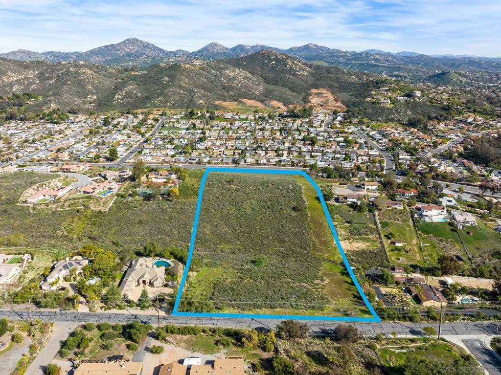Poway, CA 92064,La Manda Dr
