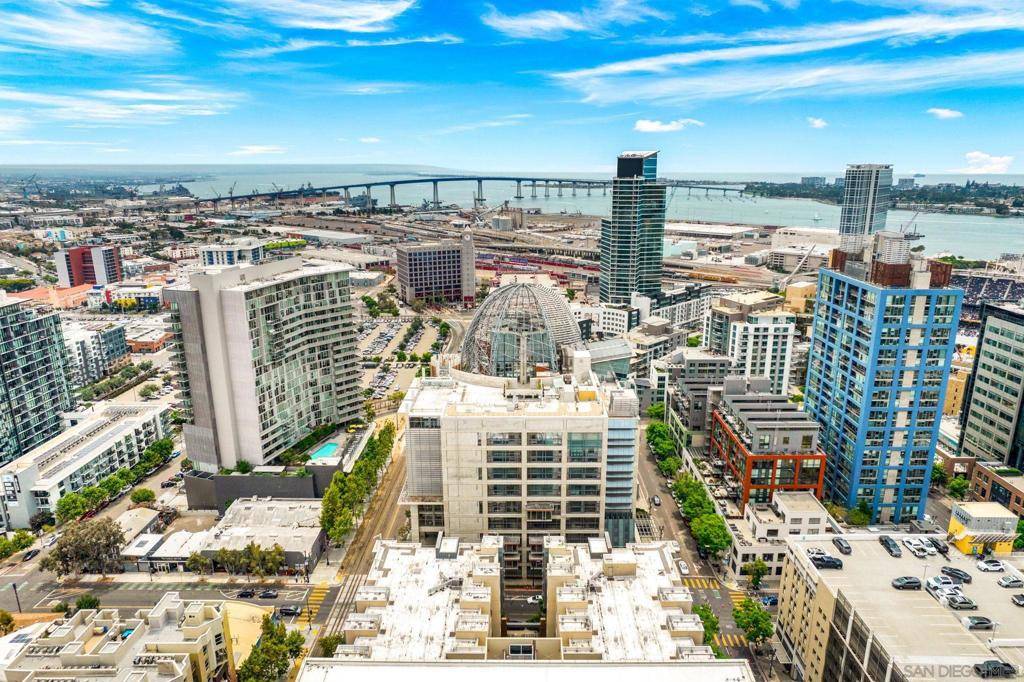 San Diego, CA 92101,1150 J ST #218