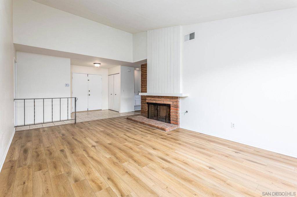 San Diego, CA 92120,6946 Forrestal Court