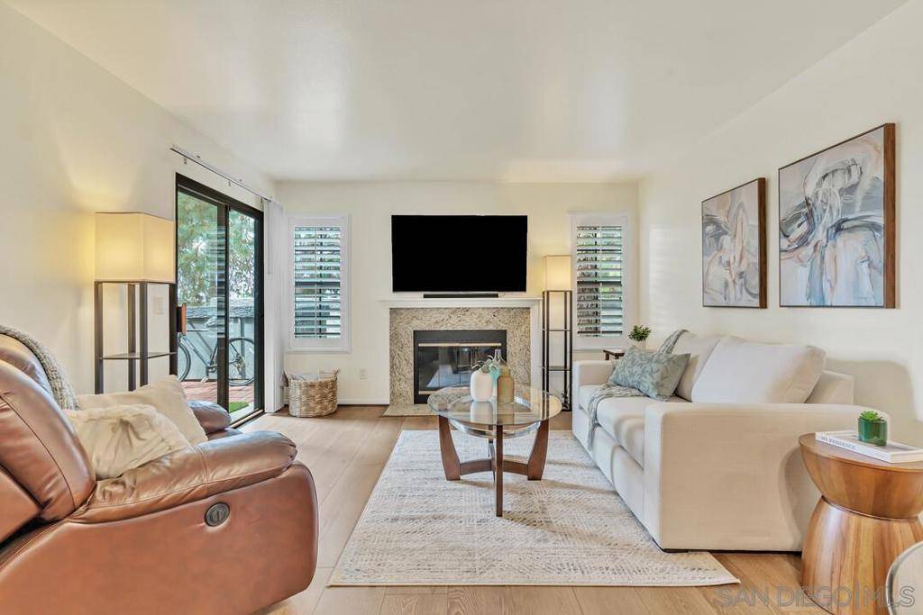 San Diego, CA 92128,14942 Avenida Venusto #101