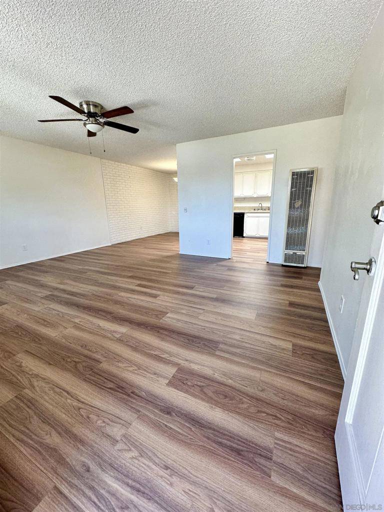 Chula Vista, CA 91911,118 E Palomar