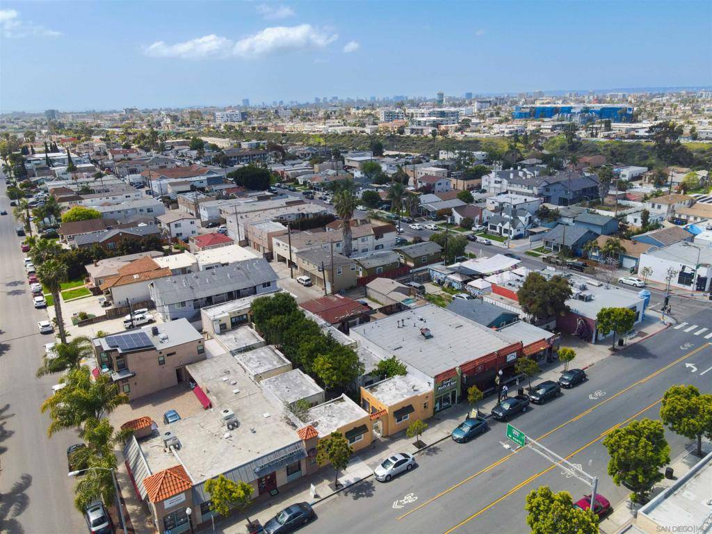 San Diego, CA 92116,3225 Adams Avenue