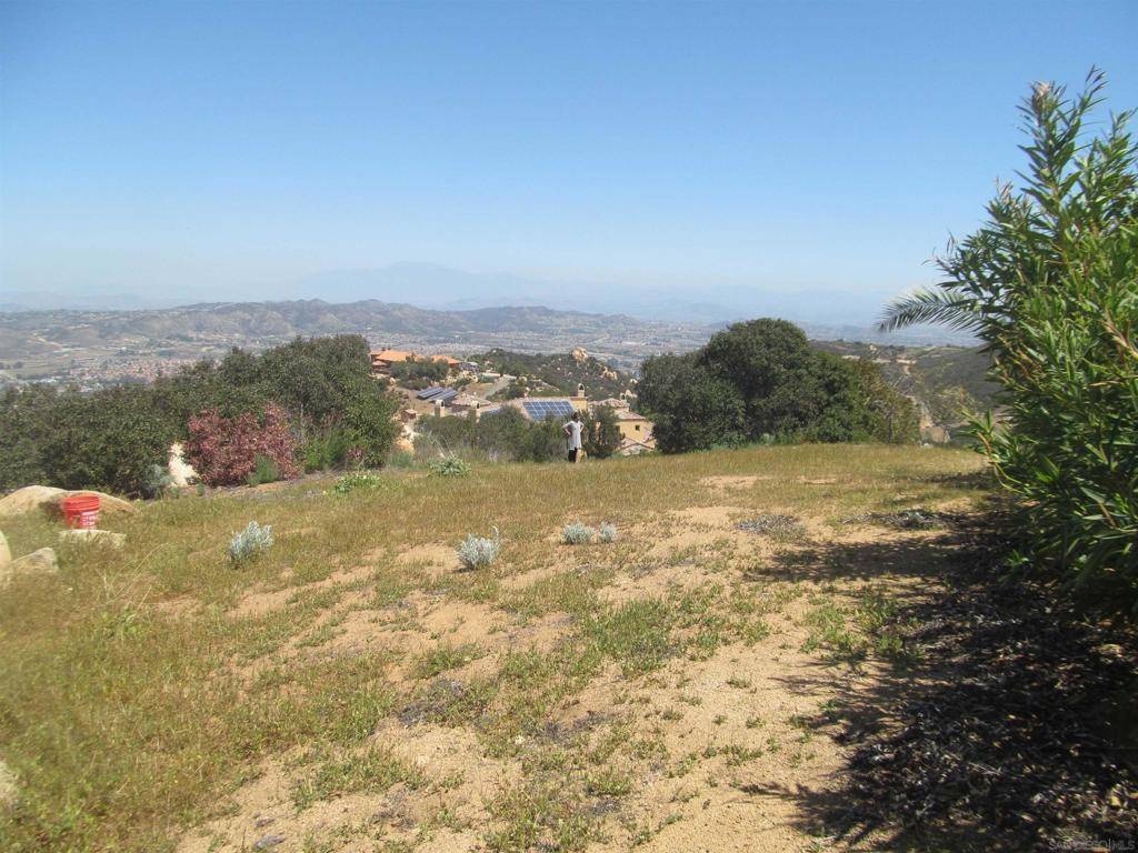 Murrieta, CA 92562,37685 El Tigre Dr