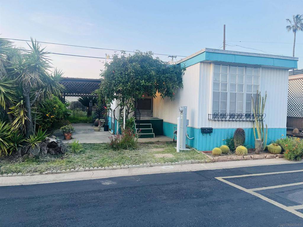 El Cajon, CA 92021,450 E Bradley #36