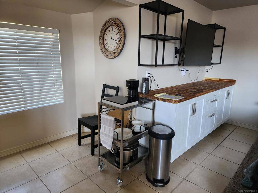 Oceanside, CA 92054,1632 S Ditmar