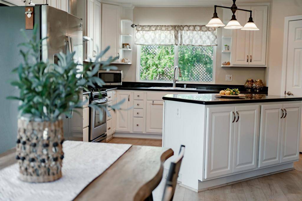 Poway, CA 92064,13340 Miguel Garden Way