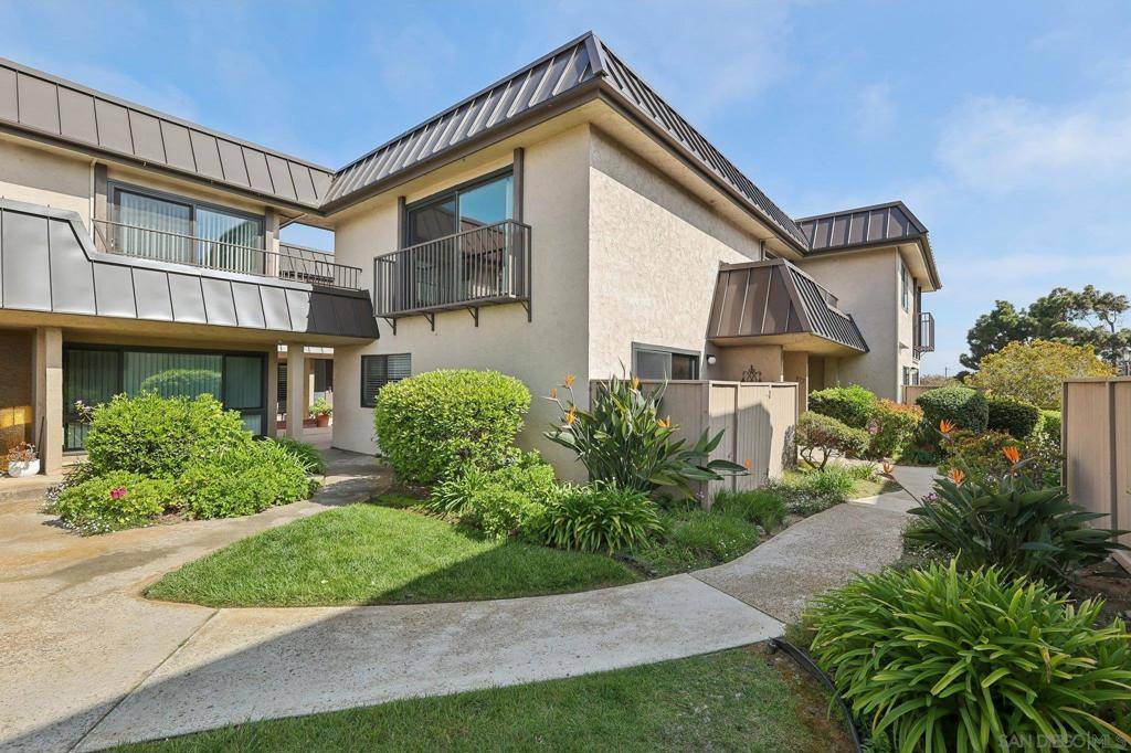 Solana Beach, CA 92075,872 S Sierra Ave