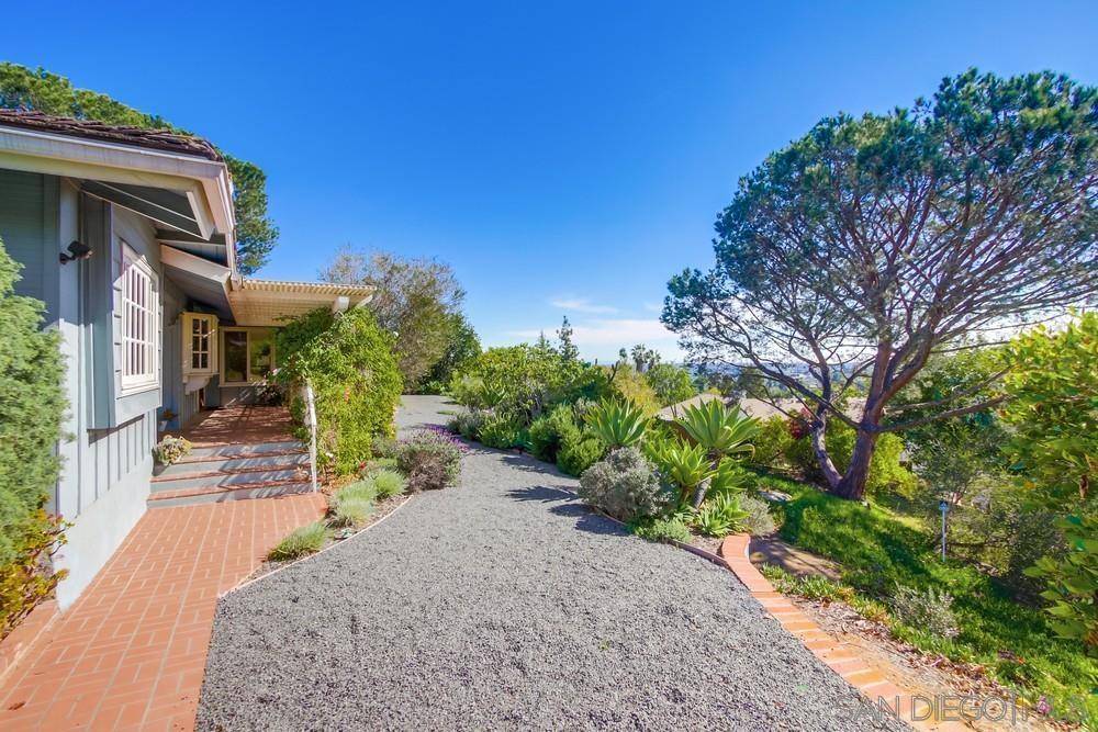 La Mesa, CA 91941,4631 Mission Bell Ln