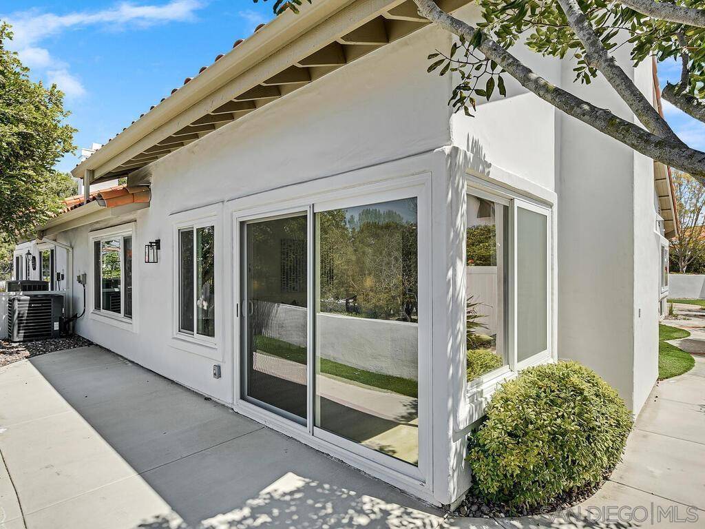 Oceanside, CA 92056,4951 DELOS WAY