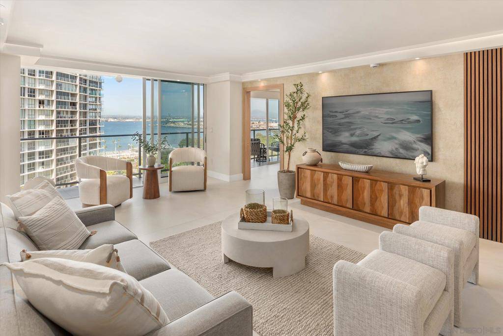 Coronado, CA 92118,1830 Avenida del Mundo #1101