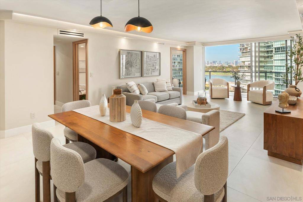 Coronado, CA 92118,1830 Avenida del Mundo #1101