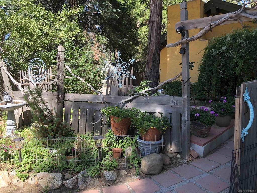 Palomar Mountain, CA 92060,22188 Crestline Road