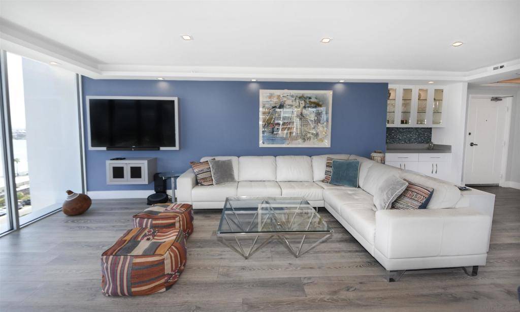 Coronado, CA 92118,1810 Avenida del Mundo #704