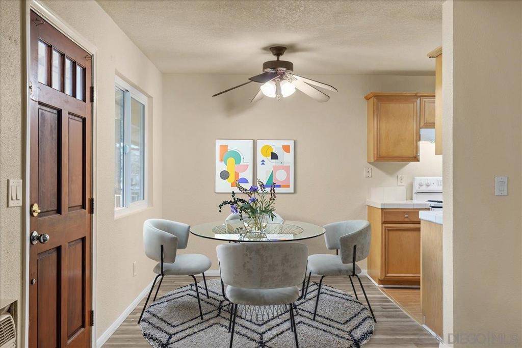 Escondido, CA 92027,2041 E Grand Ave #34