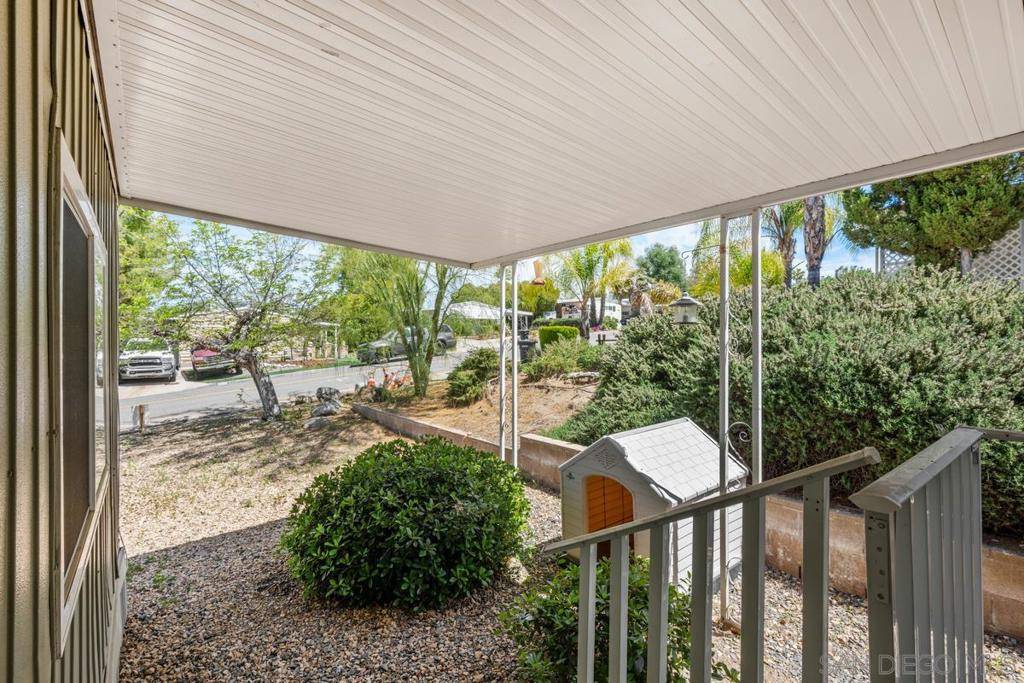 Canyon Lake, CA 92587,22819 Skylink Dr.