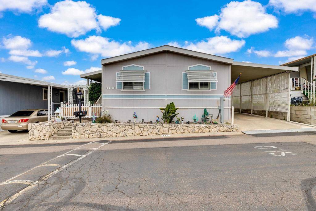 Santee, CA 92071,8701 Mesa Rd #SPC 127