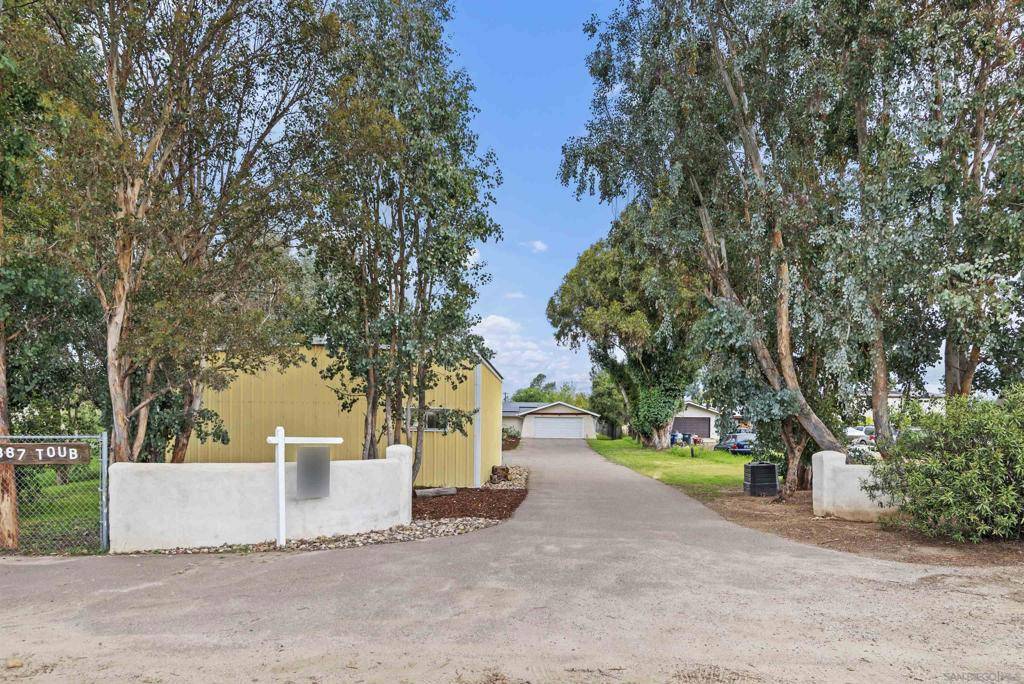Ramona, CA 92065,2387 Toub Street