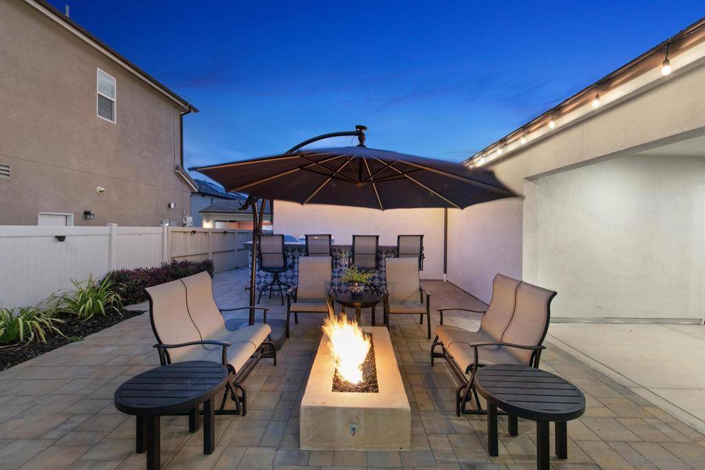 Escondido, CA 92029,21770 Amble Drive