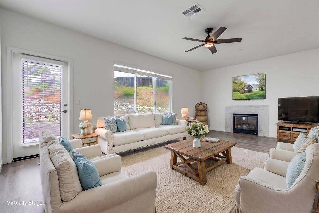 El Cajon, CA 92021,1624 Mauzy Way