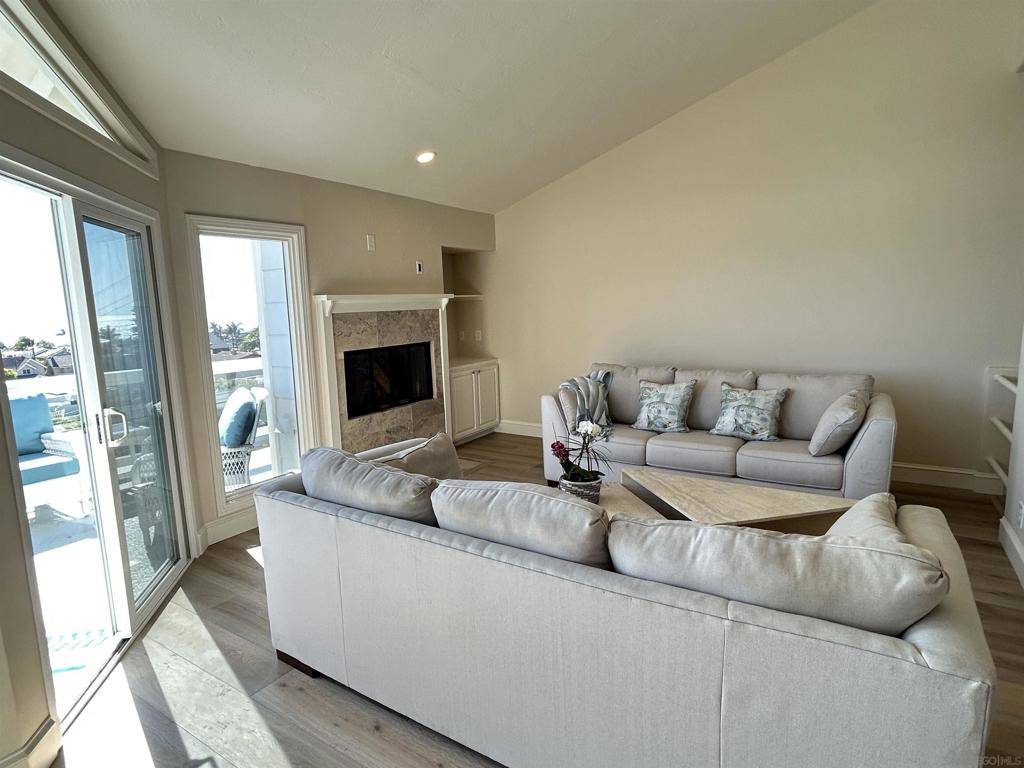 Cardiff By The Sea, CA 92007,2510 MONTGOMERY AVE