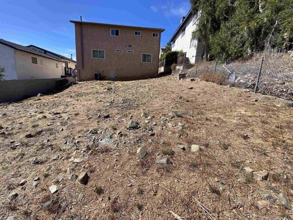 Spring Valley, CA 91977,1659 Portola Ave