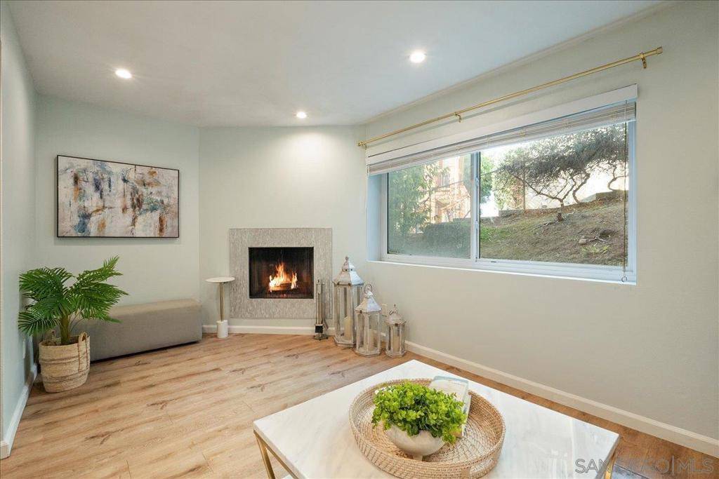 San Diego, CA 92110,5736 Lauretta St #3