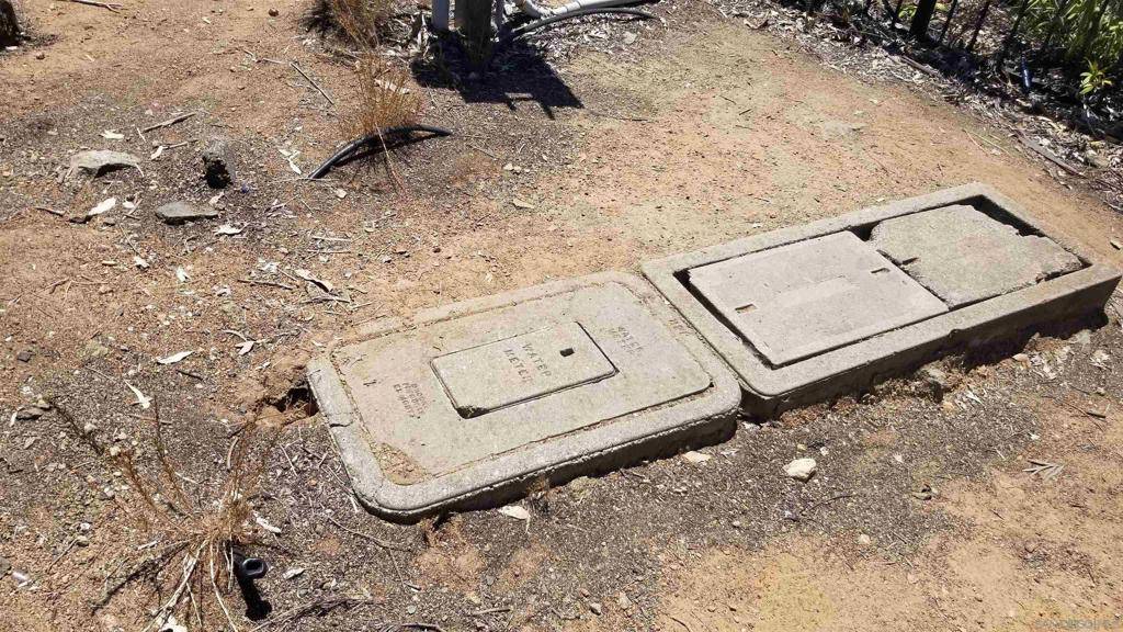 Poway, CA 92064,12526 SW BOULDER MT RD