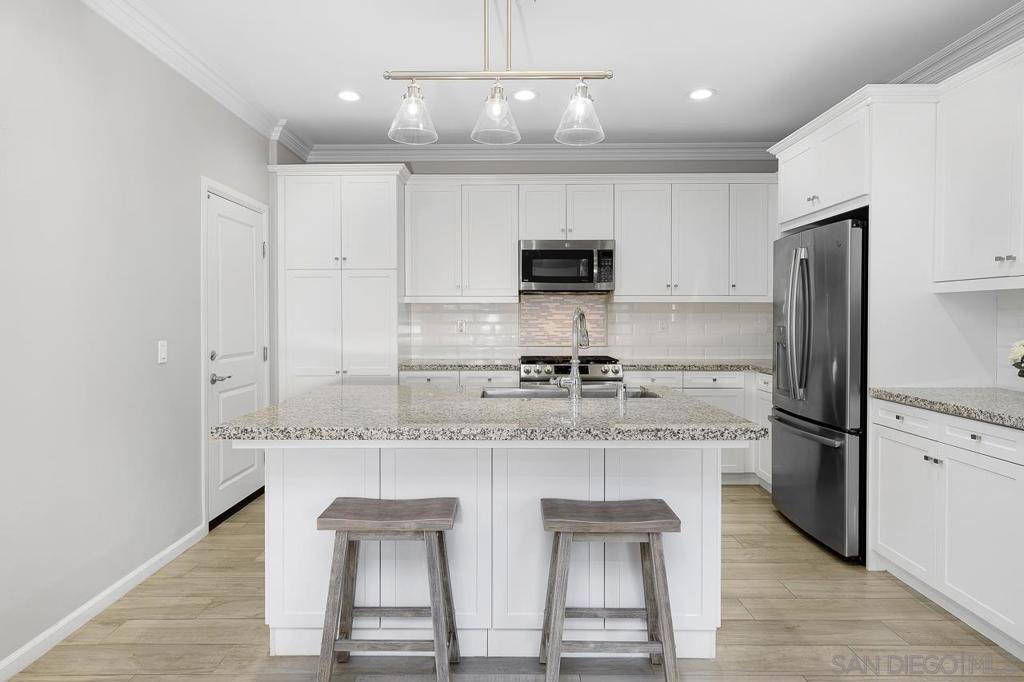 San Diego, CA 92130,13348 Camelia Way
