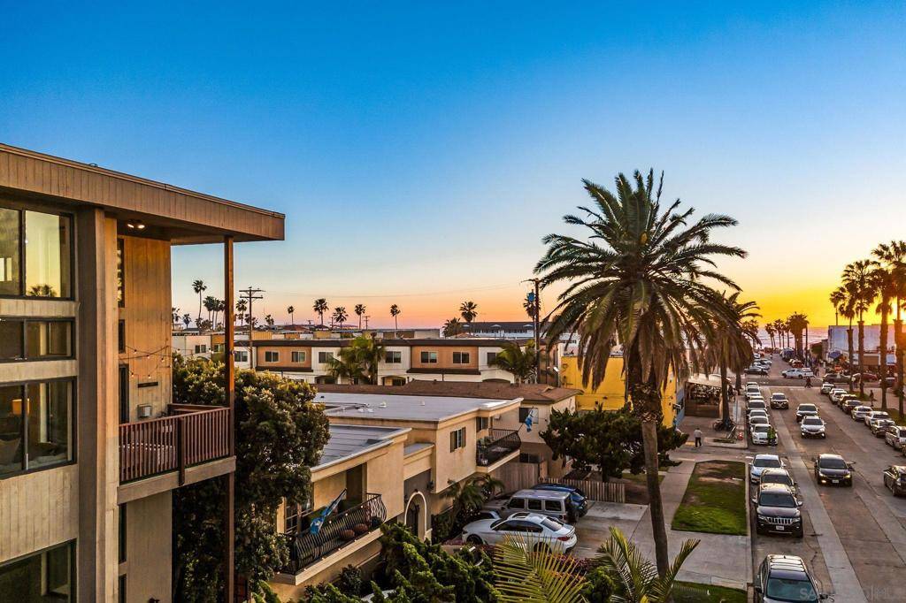 San Diego, CA 92109,881 Thomas Ave #16