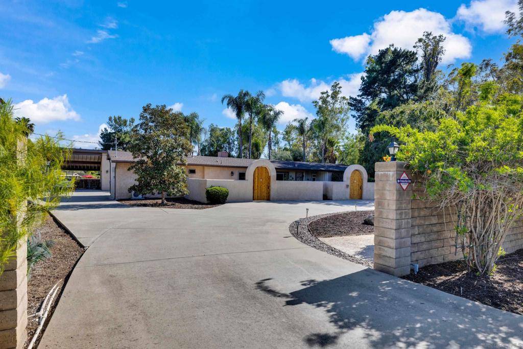 Poway, CA 92064,16548 Espola Rd