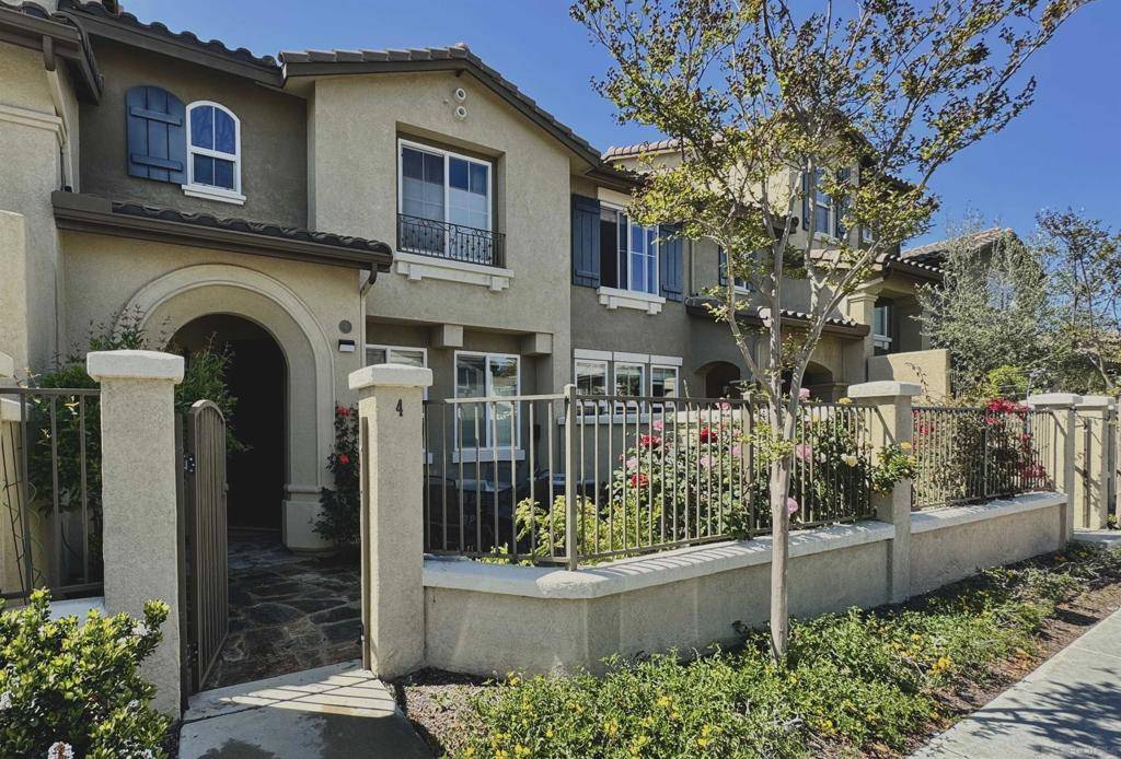 San Diego, CA 92127,10410 Duxbury Ln #Unit 4