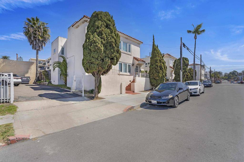 San Diego, CA 92101,130 Ivy St