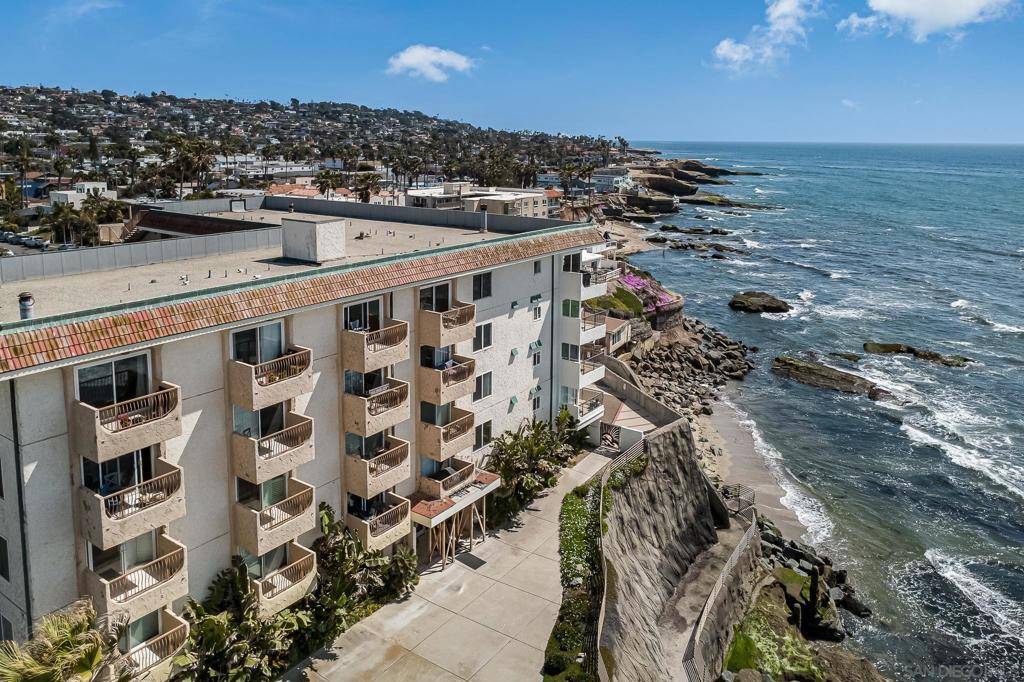 San Diego, CA 92107,4878 Pescadero Ave #103