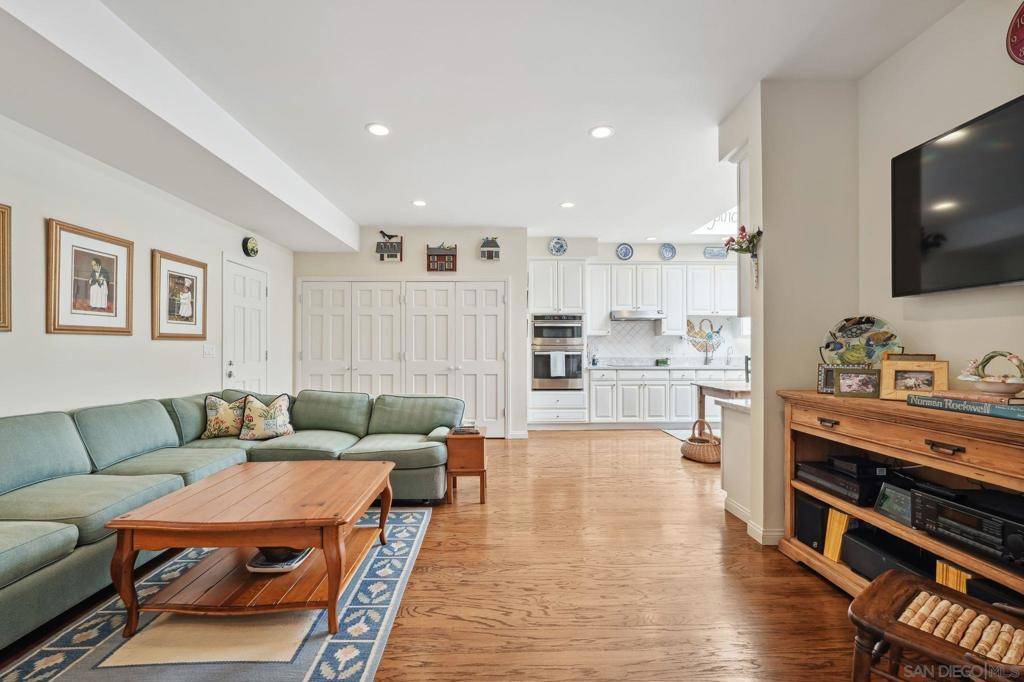 La Jolla, CA 92037,6515 Caminito Northland