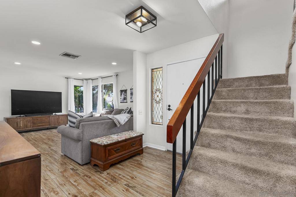 Santee, CA 92071,9563 Mavin Dr